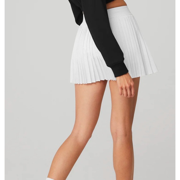 Alo Yoga tennis skirt white - Picture 2 of 8